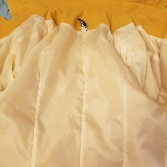 Women's peplum coat, mustard color, size M - Picture 5 of 5